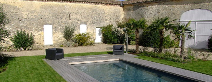 Piscine extérieure, construction, entretien, conseils avec Jardin de la Vallée